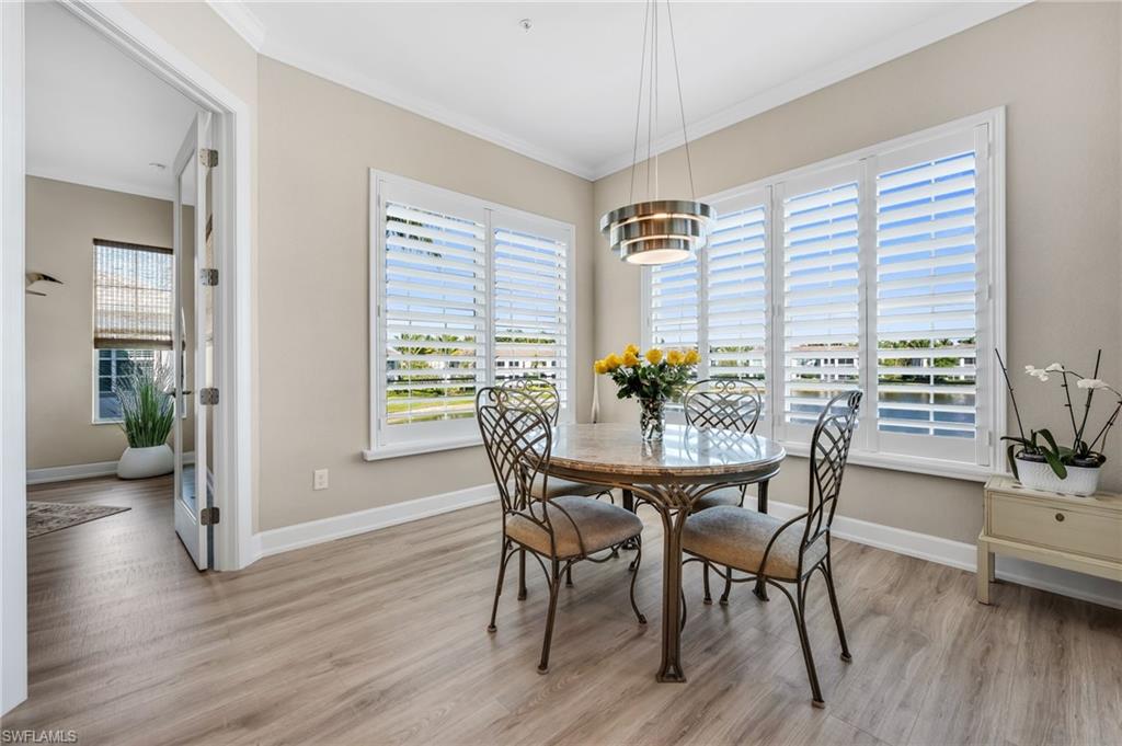 8026 Signature Club CIR 5