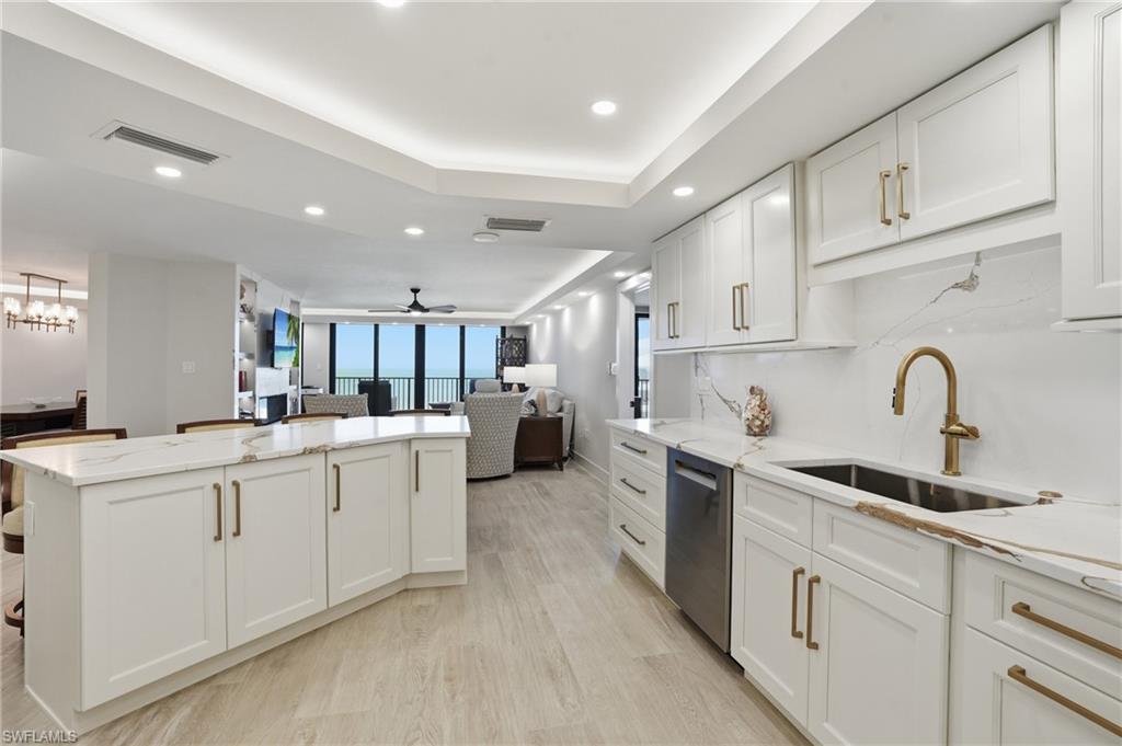 840 Collier BLVD 904