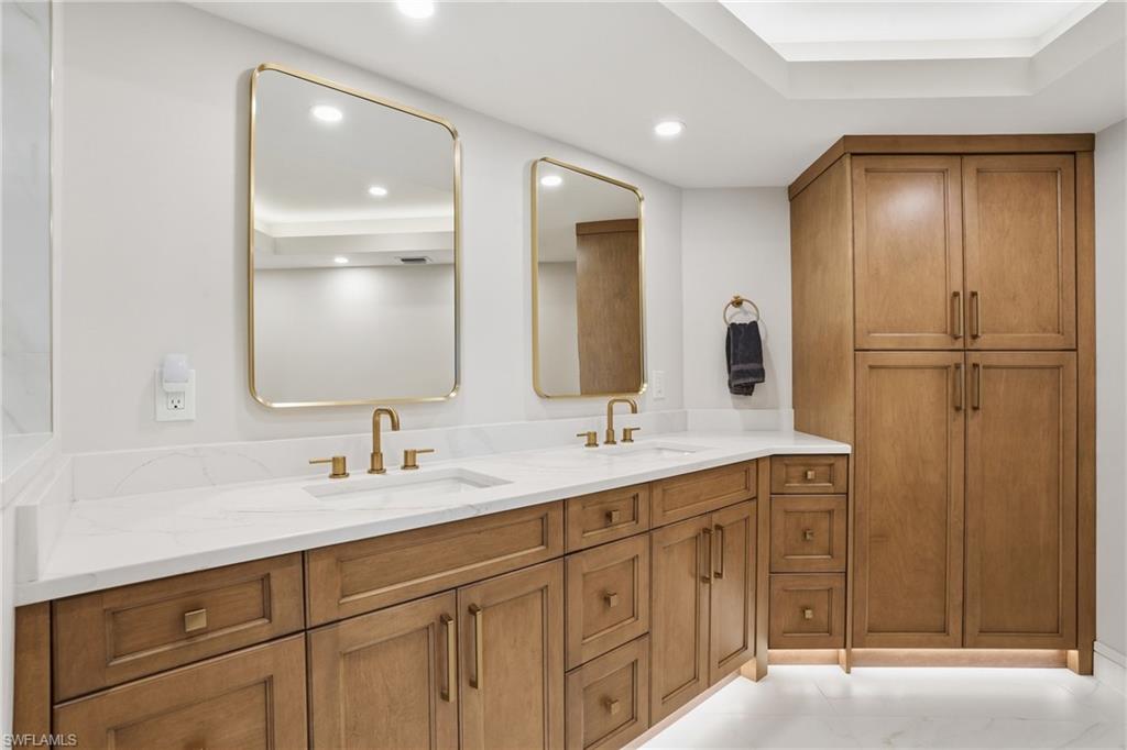 840 Collier BLVD 904