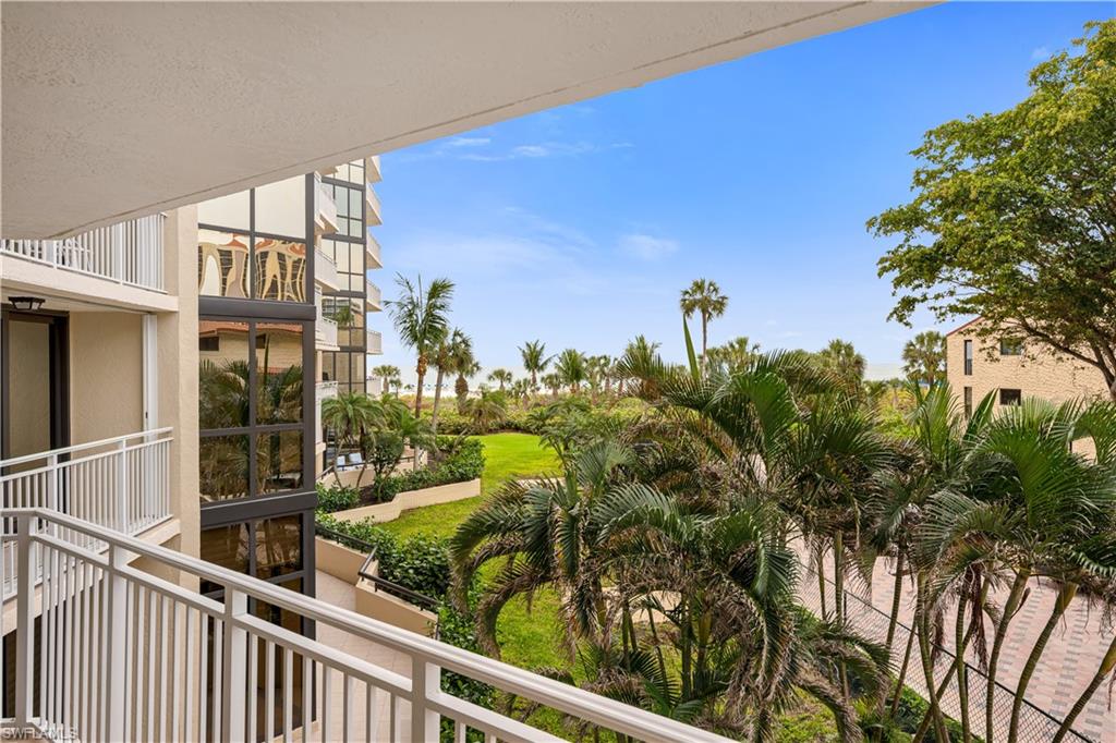 520 Collier BLVD 206