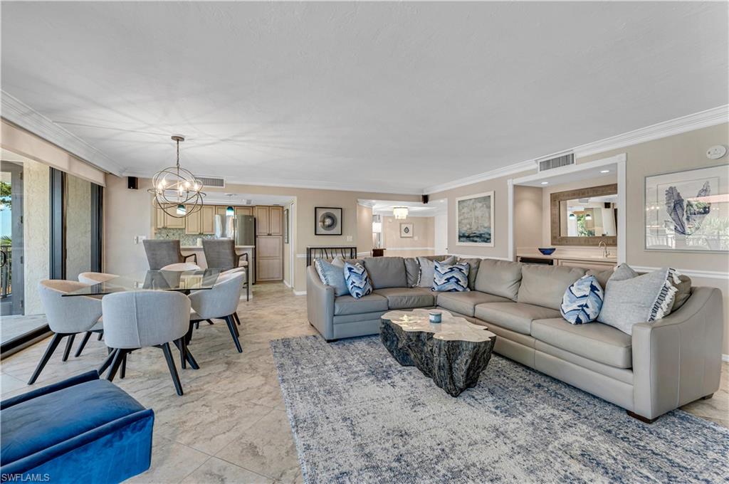 520 Collier BLVD 206