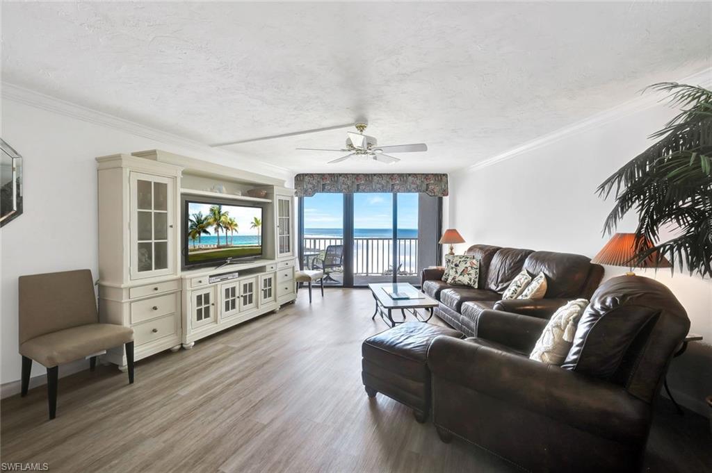 320 Seaview CT 804