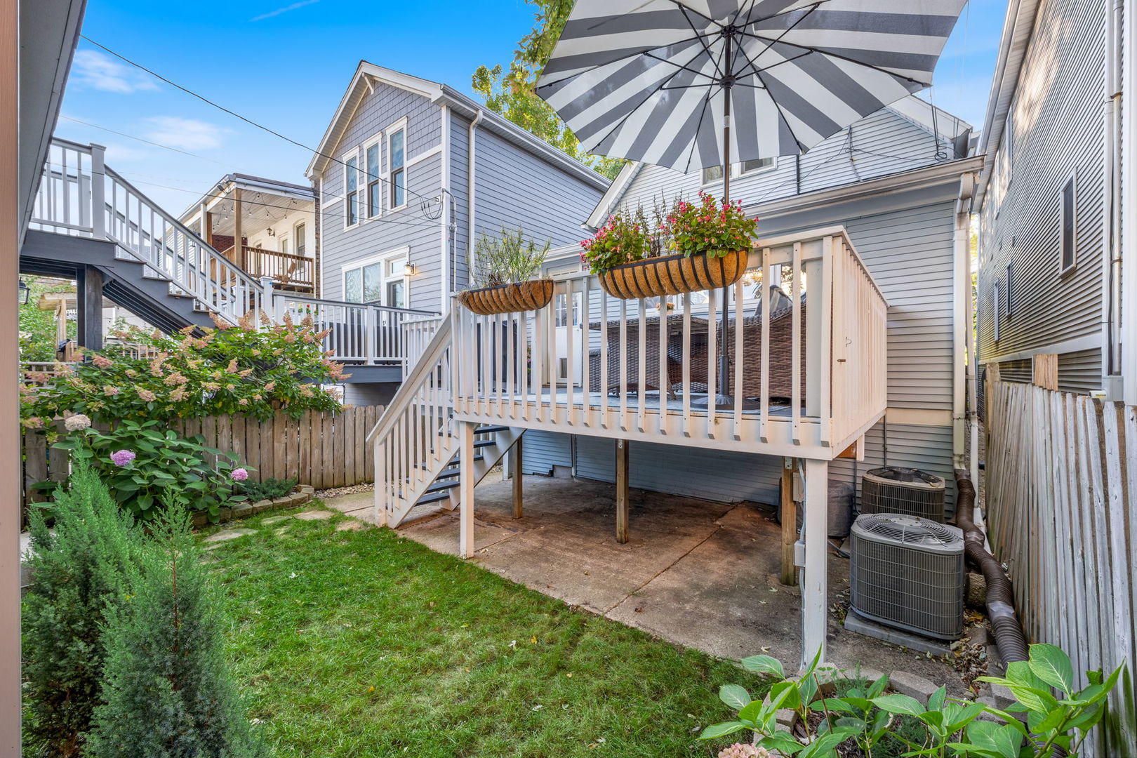 3939 N Ravenswood Avenue