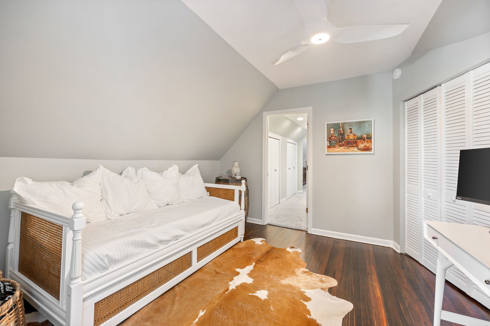 3939 N Ravenswood Avenue