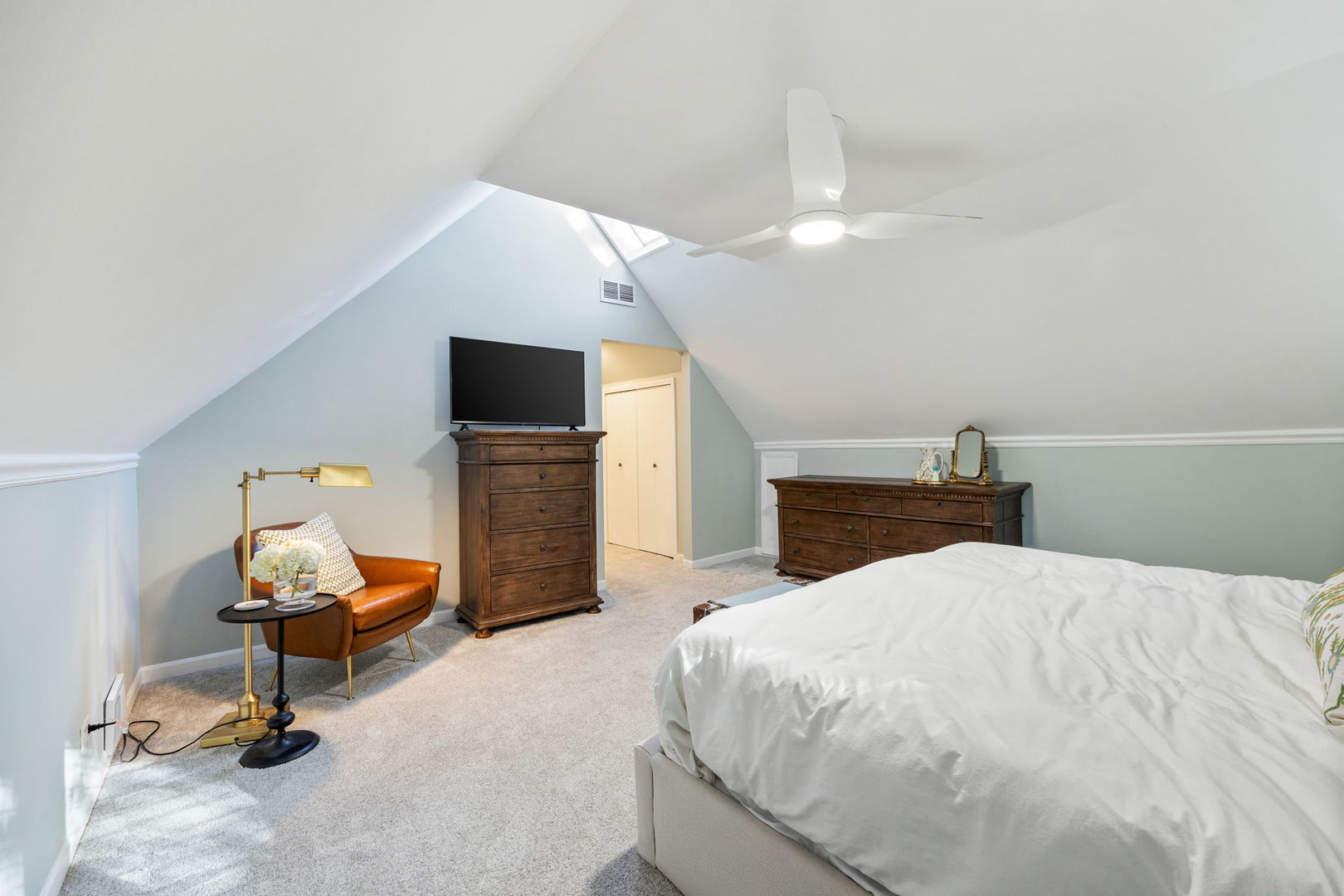 3939 N Ravenswood Avenue