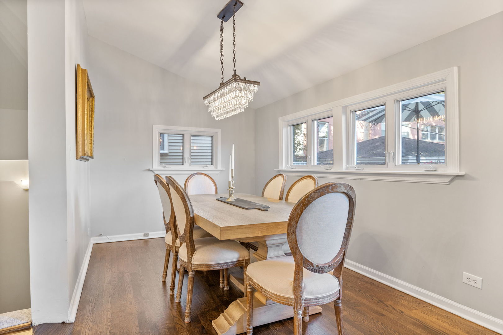 3939 N Ravenswood Avenue