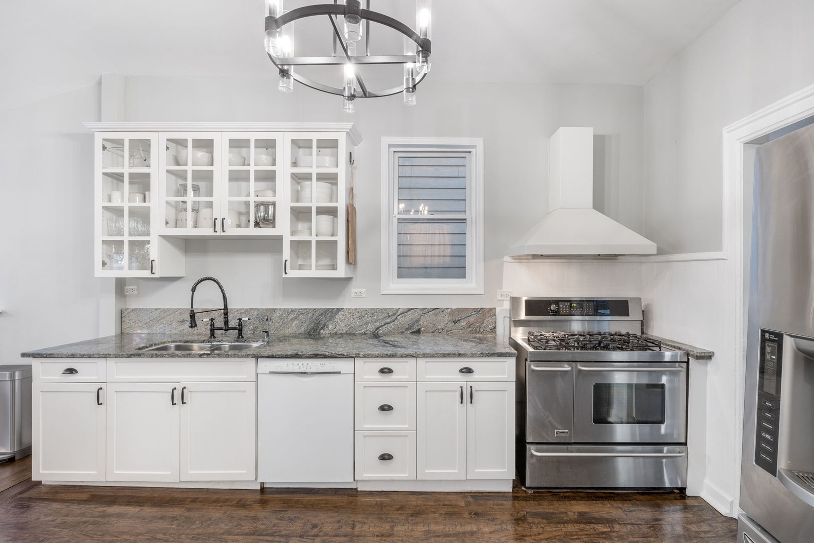 3939 N Ravenswood Avenue