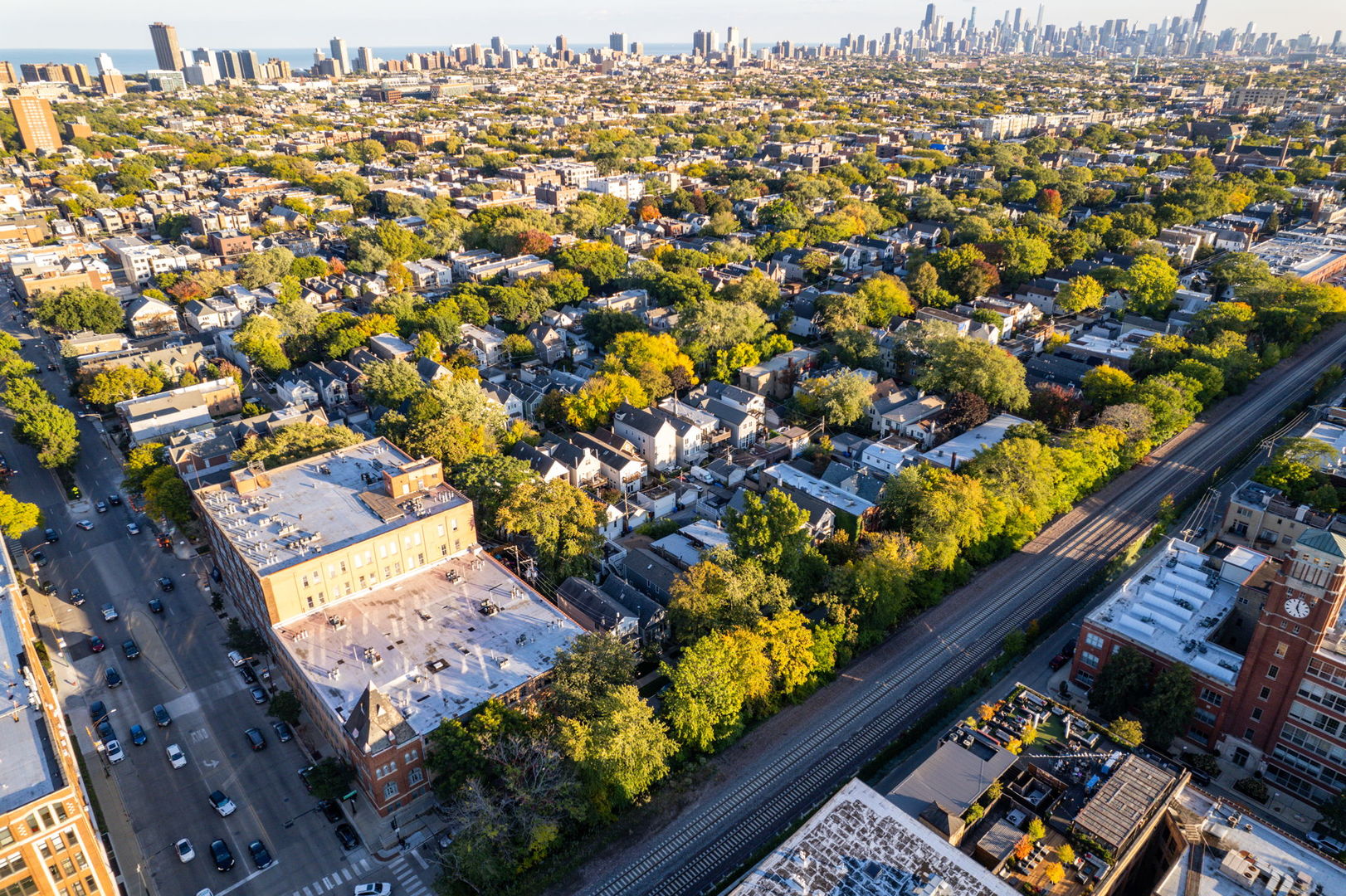 3939 N Ravenswood Avenue