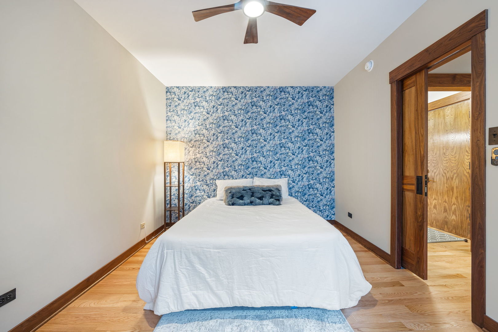 241 Washington Boulevard Unit: 2B