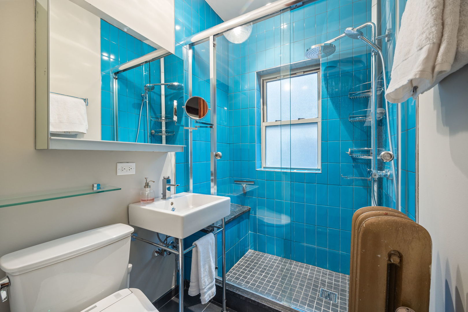 241 Washington Boulevard Unit: 2B