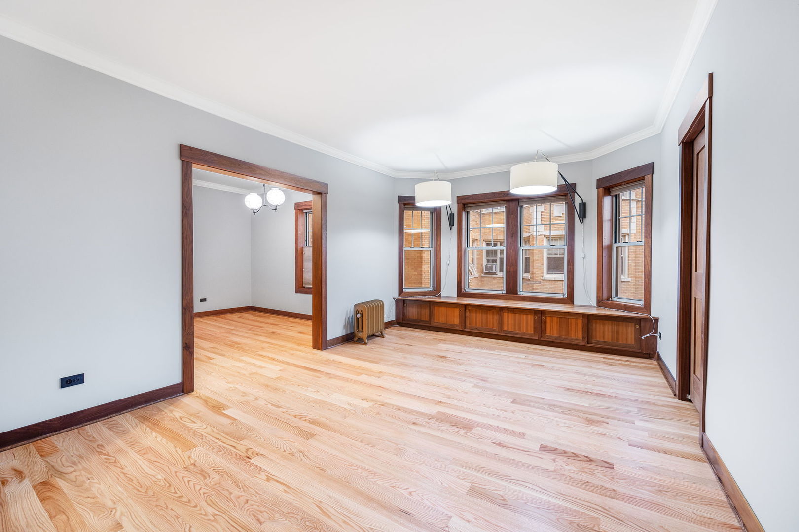 241 Washington Boulevard Unit: 2B
