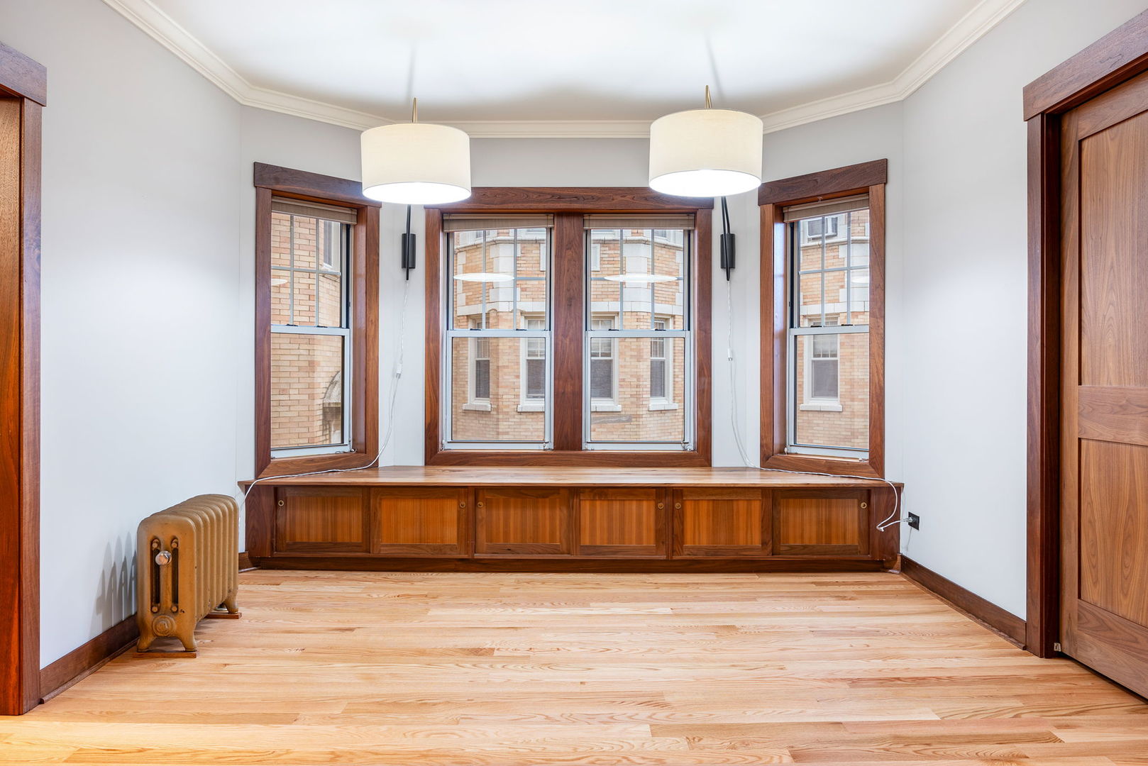241 Washington Boulevard Unit: 2B
