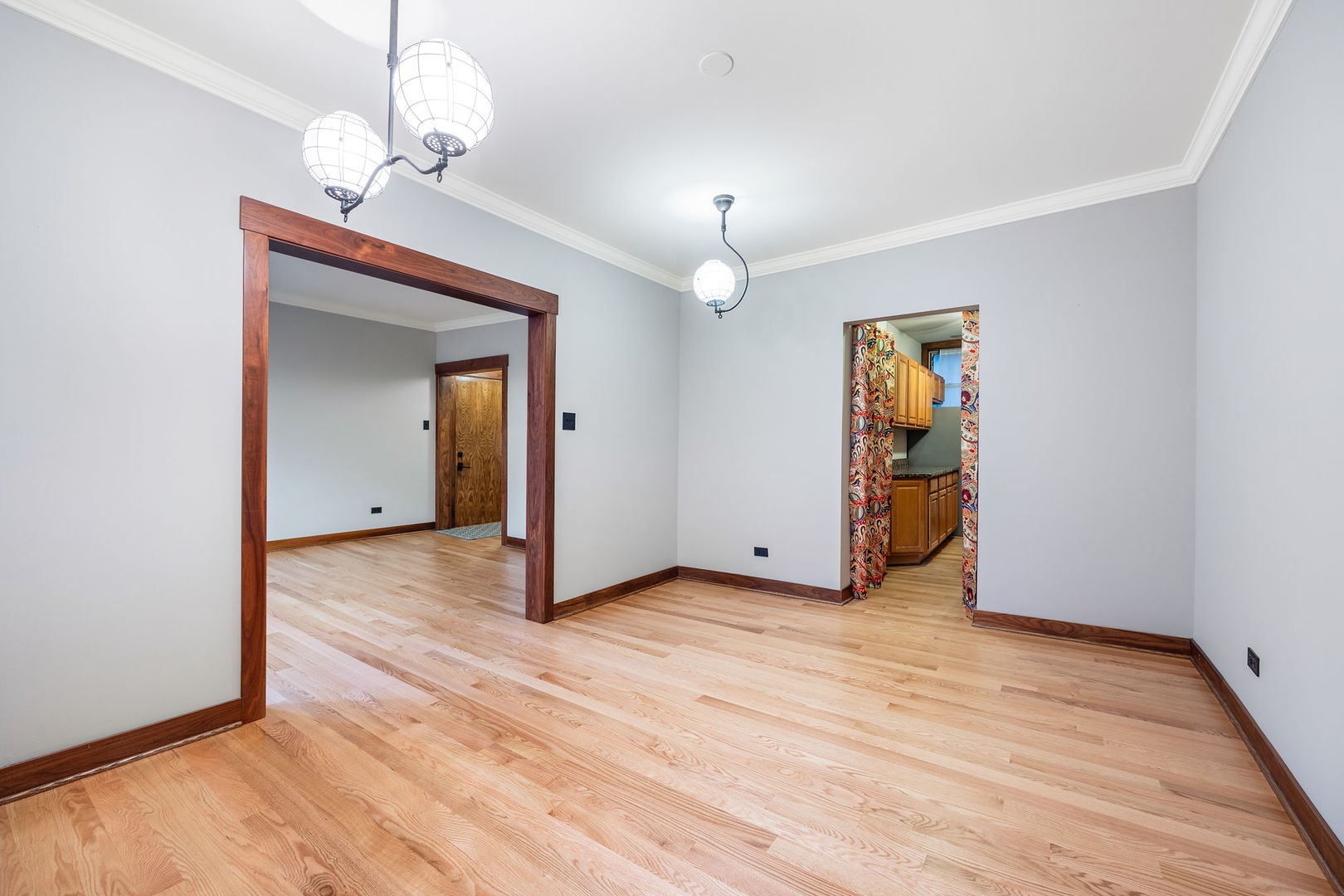 241 Washington Boulevard Unit: 2B