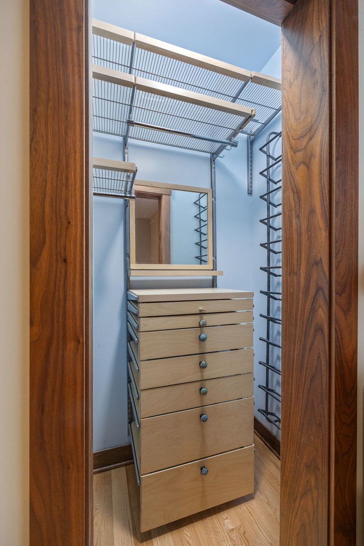 241 Washington Boulevard Unit: 2B