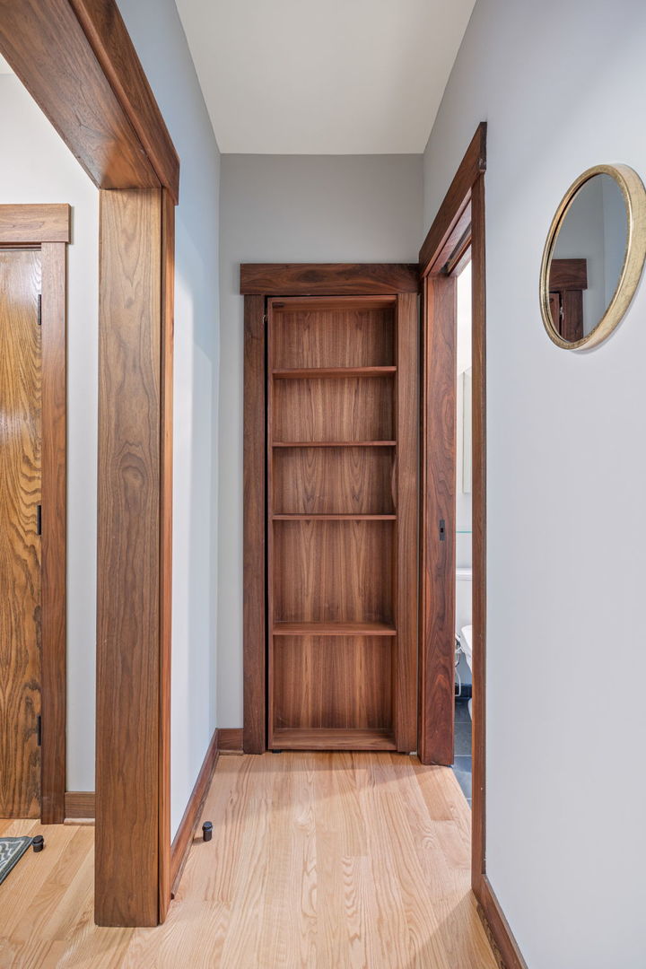241 Washington Boulevard Unit: 2B