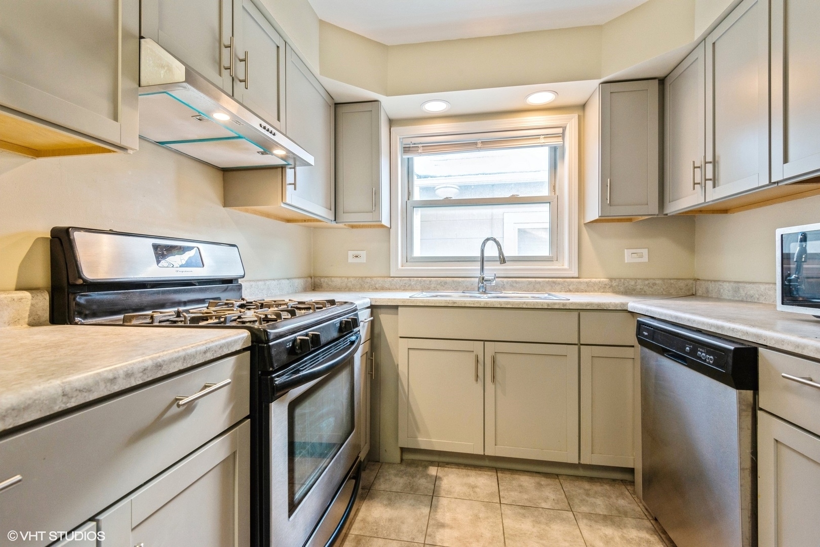 248 S Marion Street Unit: 206