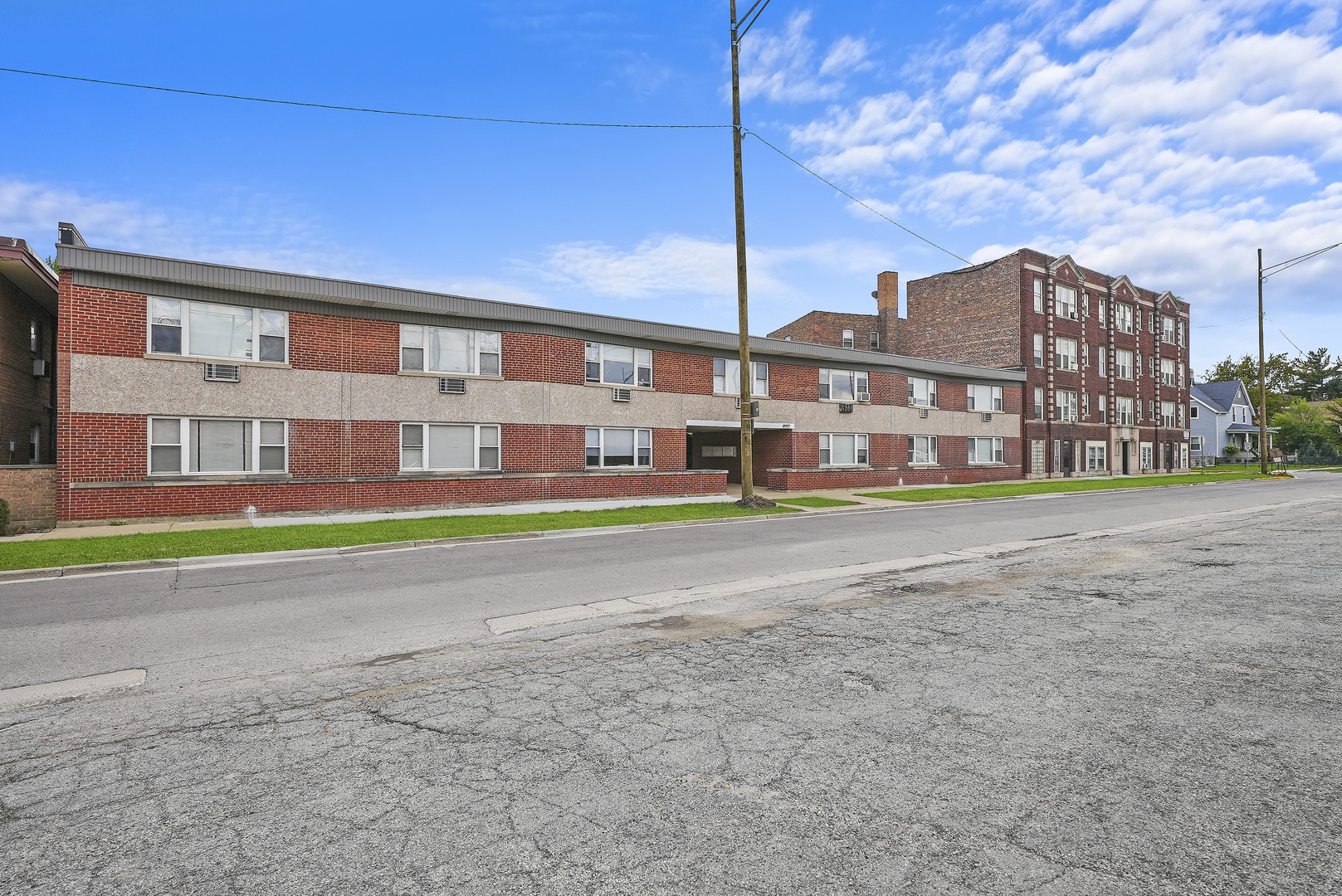 6606 Windsor Avenue Unit: 2F