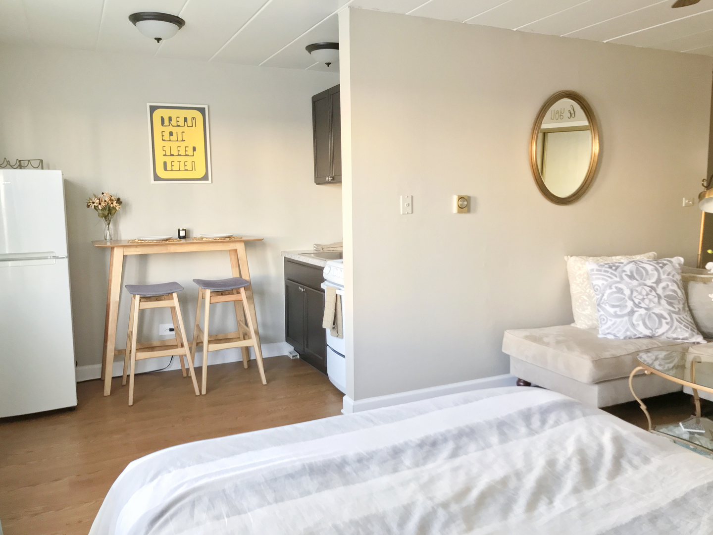 6606 Windsor Avenue Unit: 2F