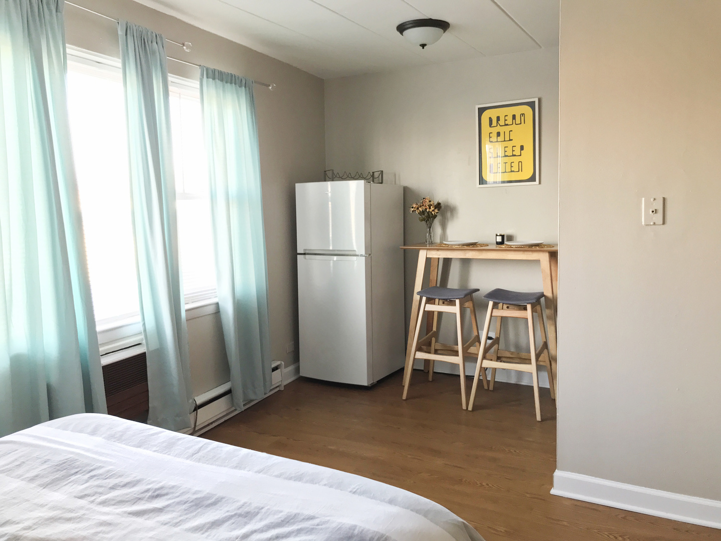 6606 Windsor Avenue Unit: 2F