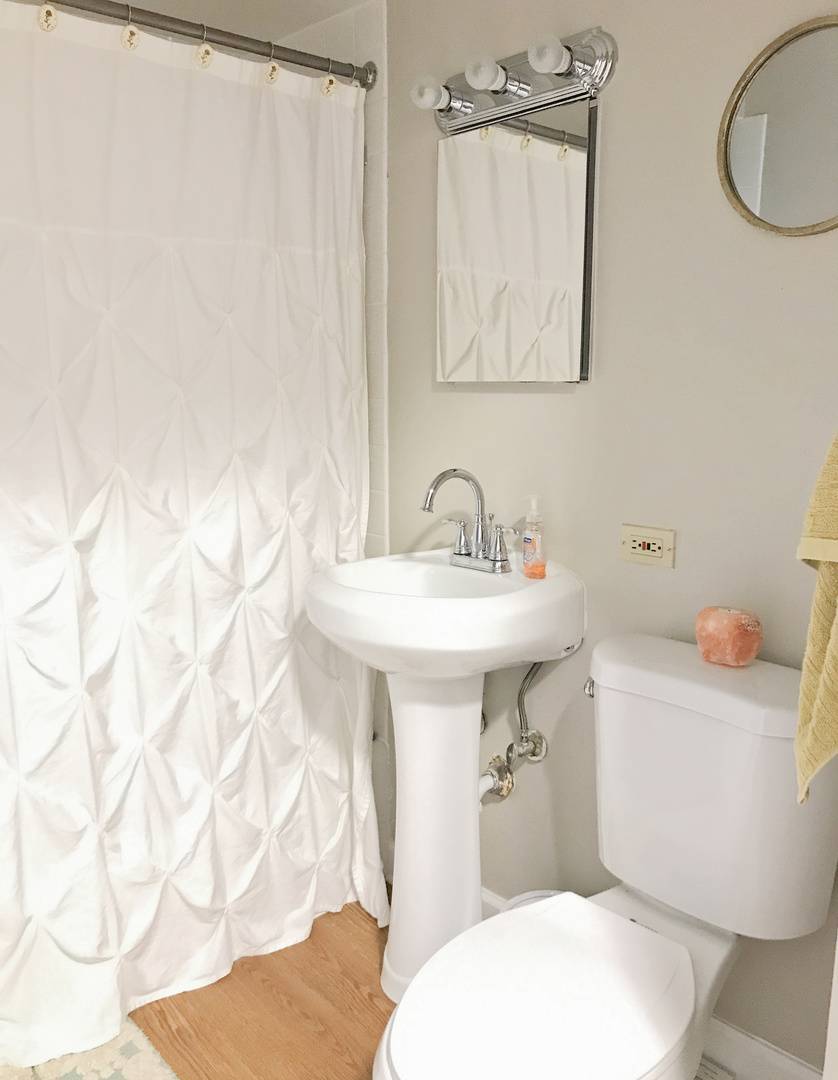 6606 Windsor Avenue Unit: 2F