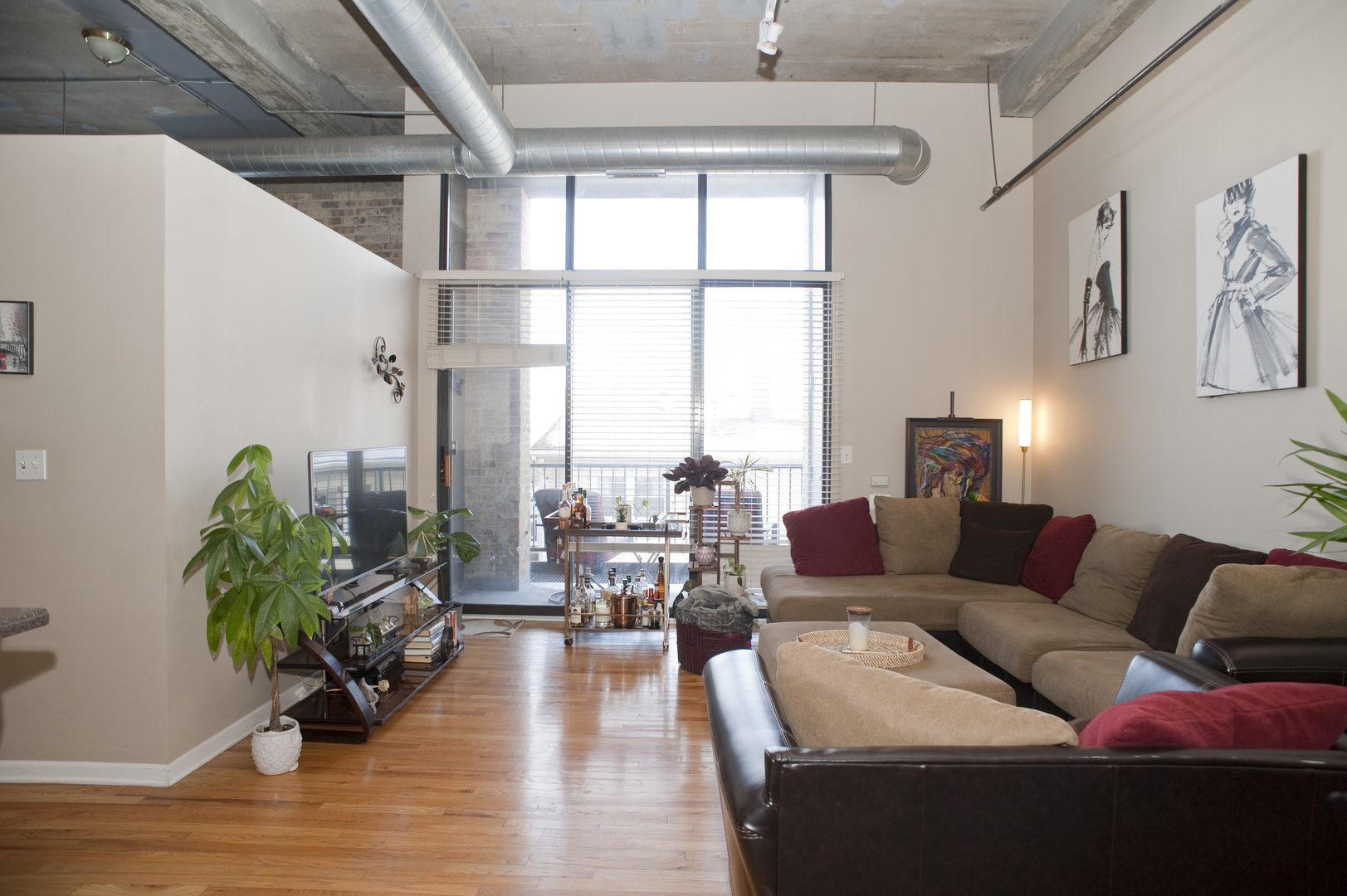 1820 N Spaulding Avenue Unit: 304