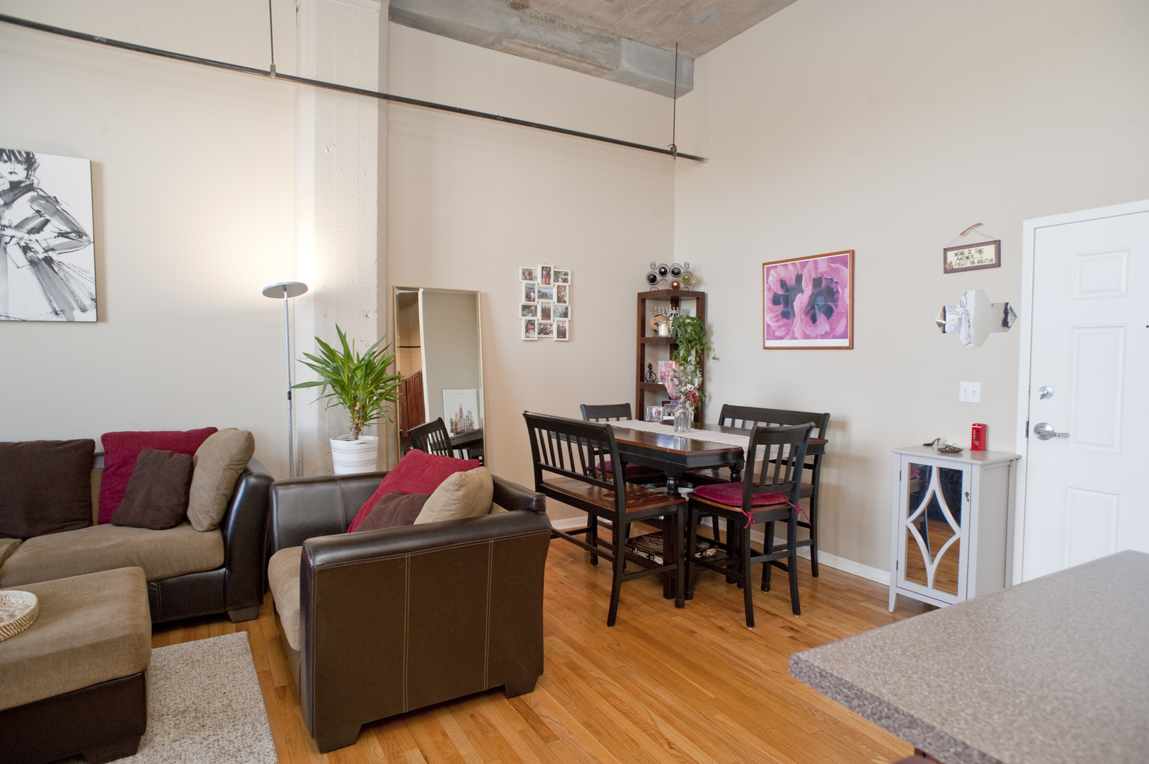 1820 N Spaulding Avenue Unit: 304