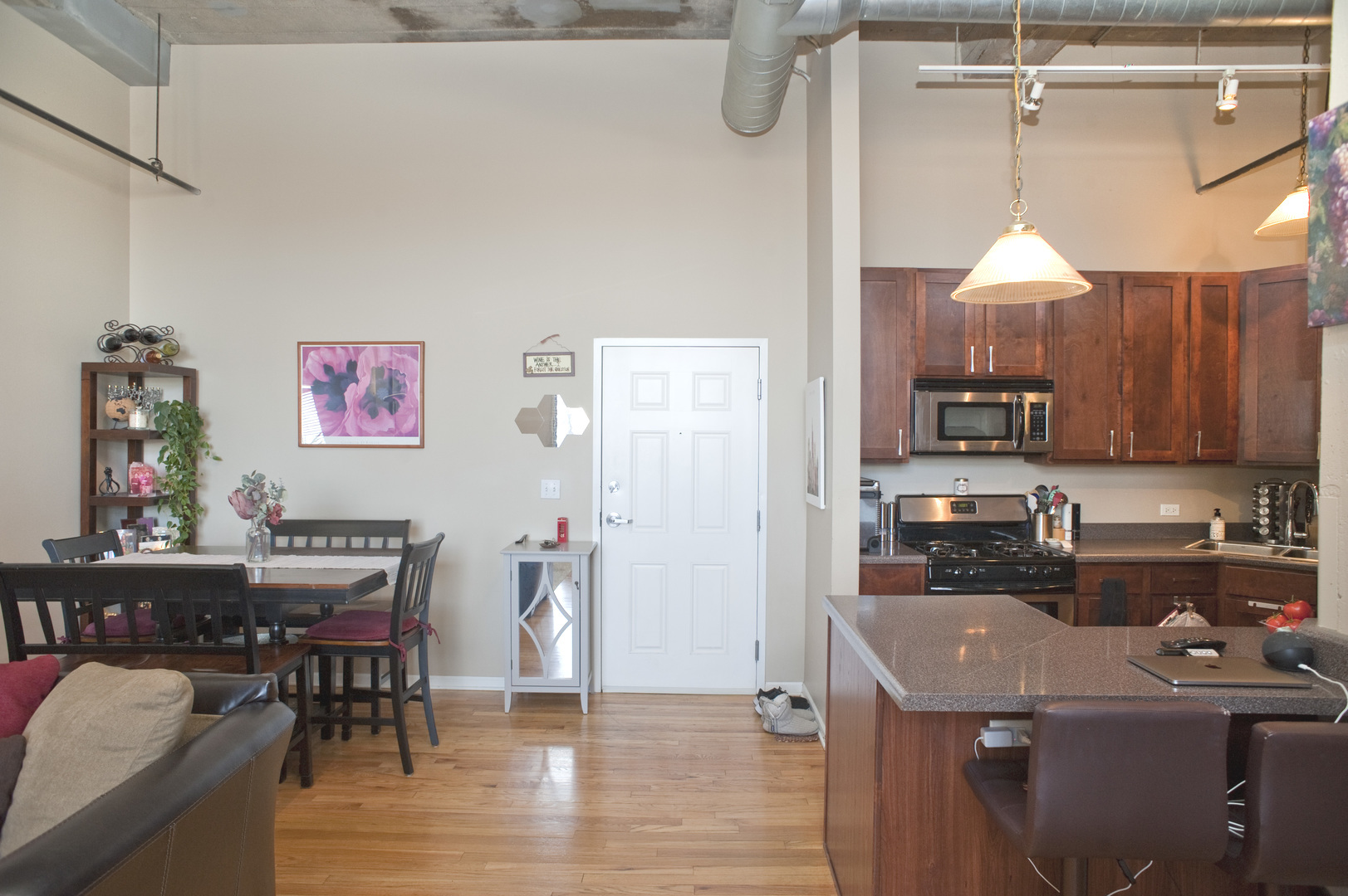 1820 N Spaulding Avenue Unit: 304
