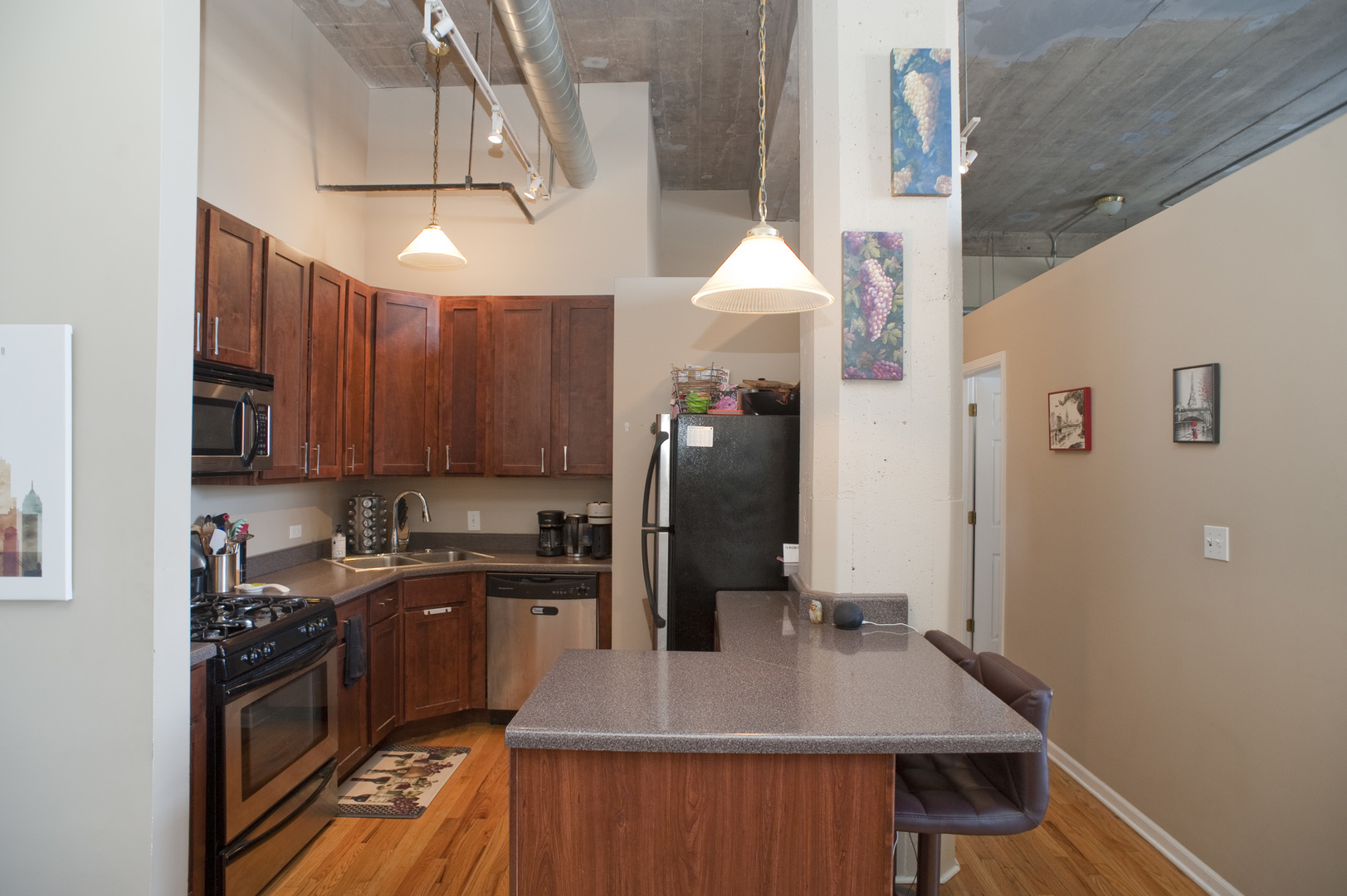 1820 N Spaulding Avenue Unit: 304