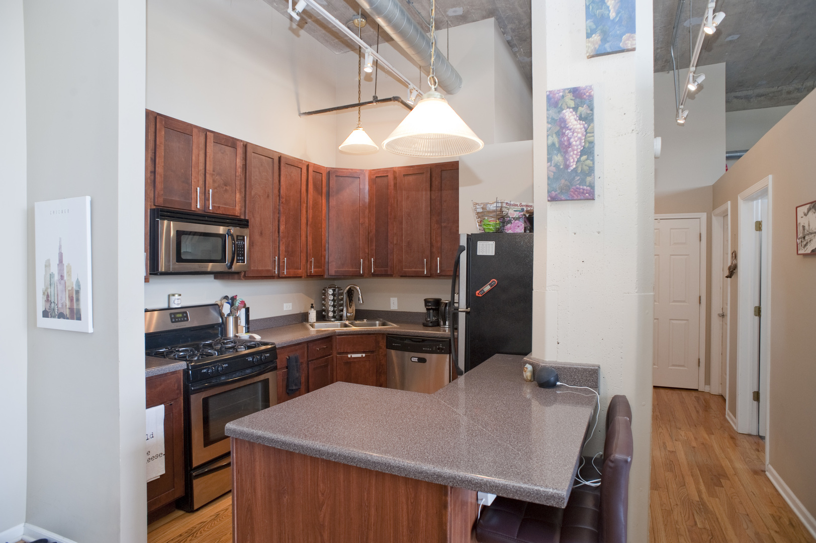 1820 N Spaulding Avenue Unit: 304