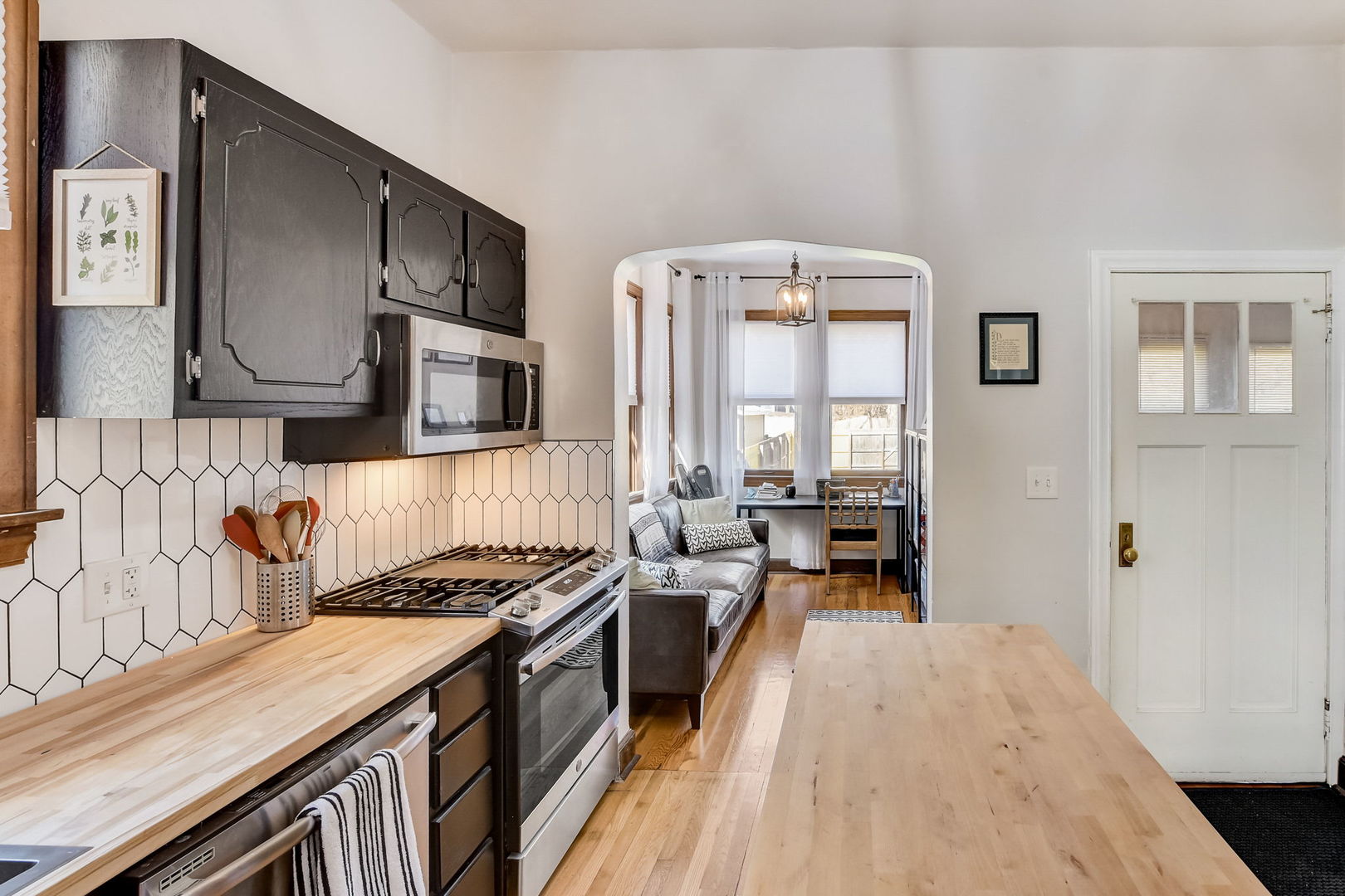 1728 W 99th Street