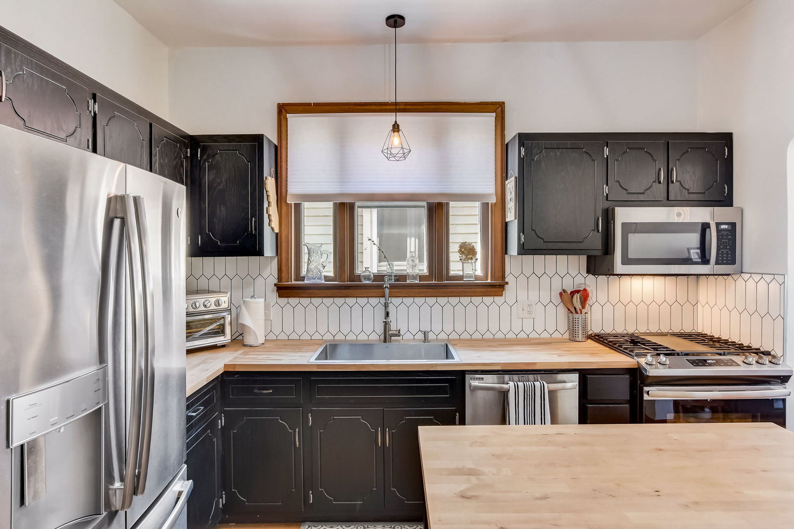 1728 W 99th Street