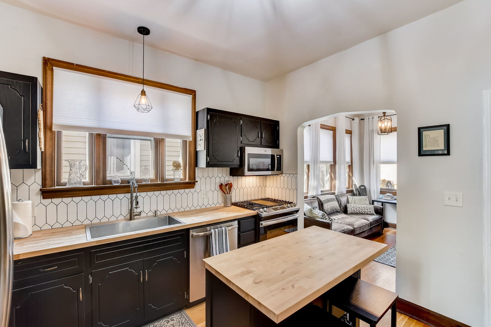 1728 W 99th Street