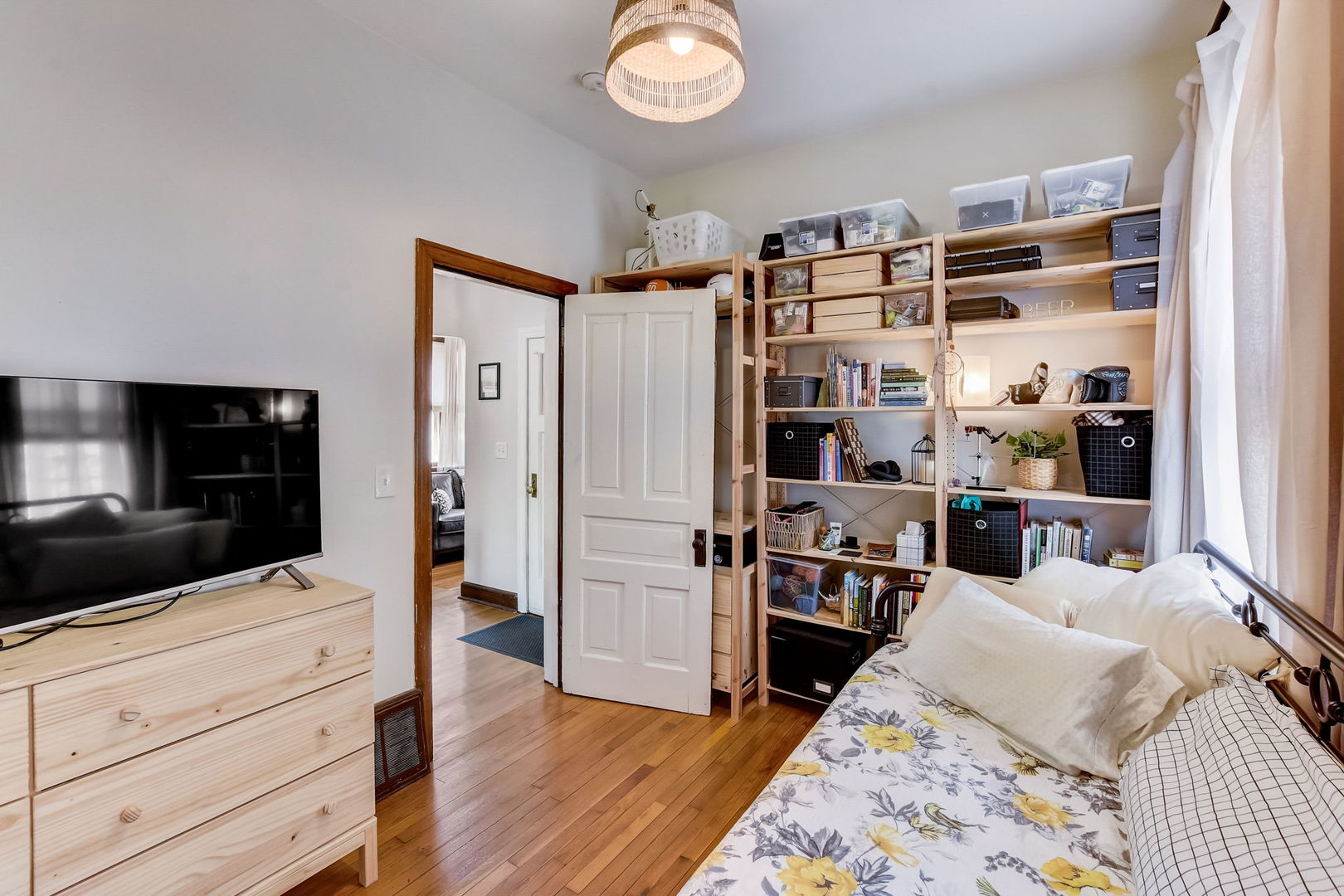 1728 W 99th Street