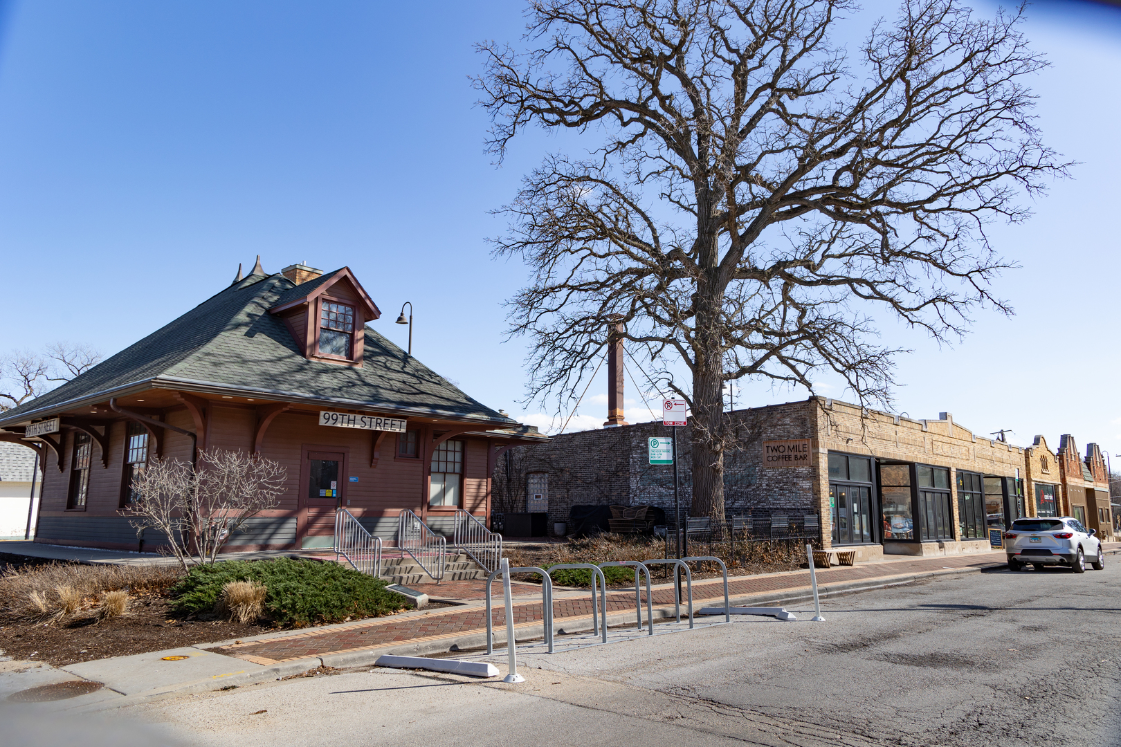 1728 W 99th Street