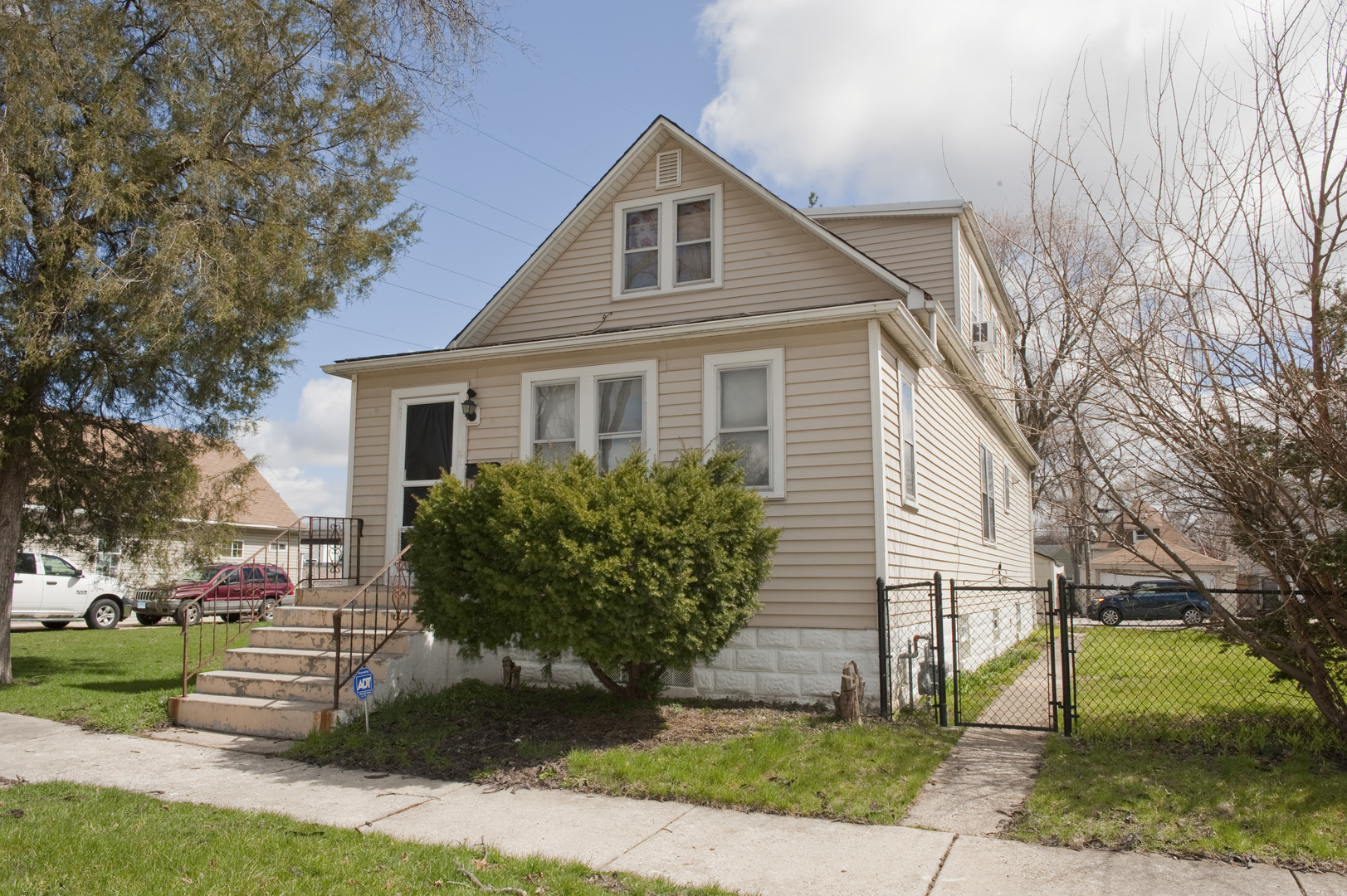 45 Hyde Park Avenue