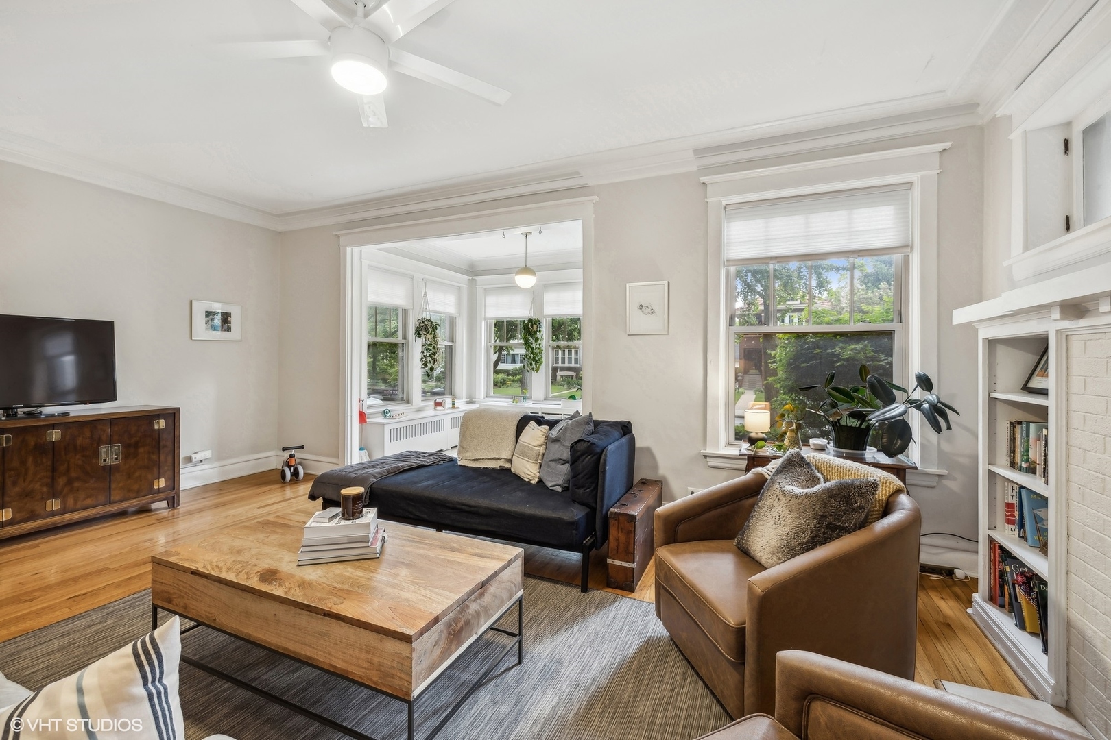 329 S Oak Park Avenue Unit: 1S