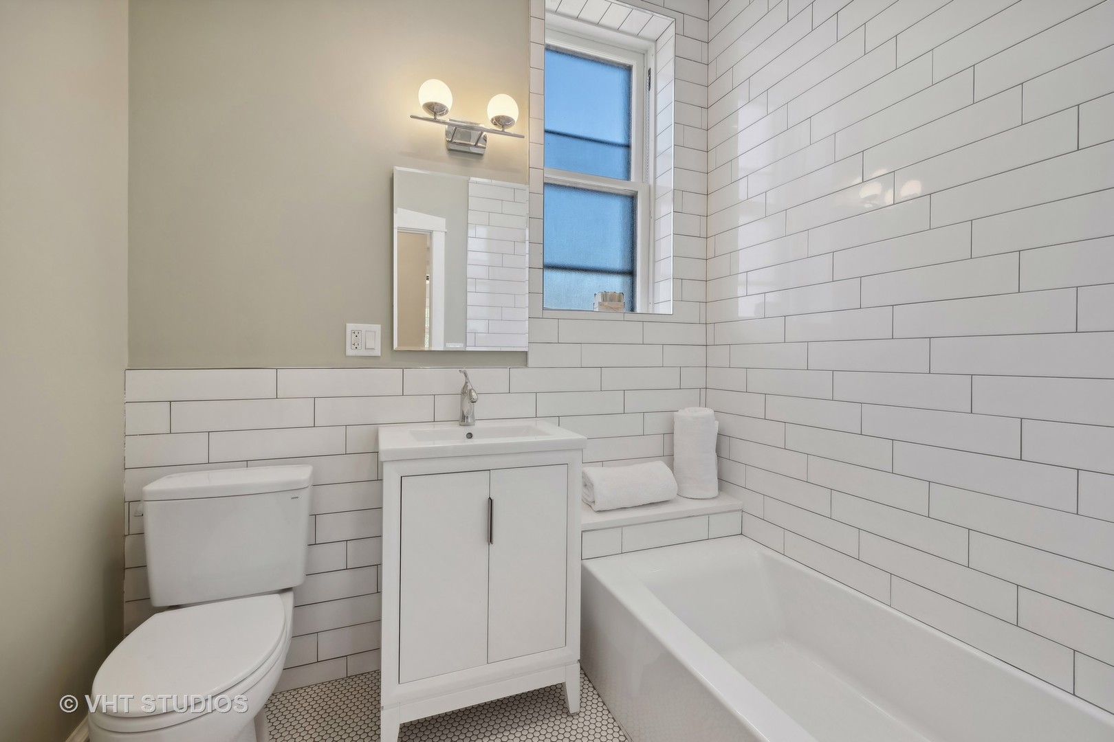 1144 Washington Boulevard Unit: 3