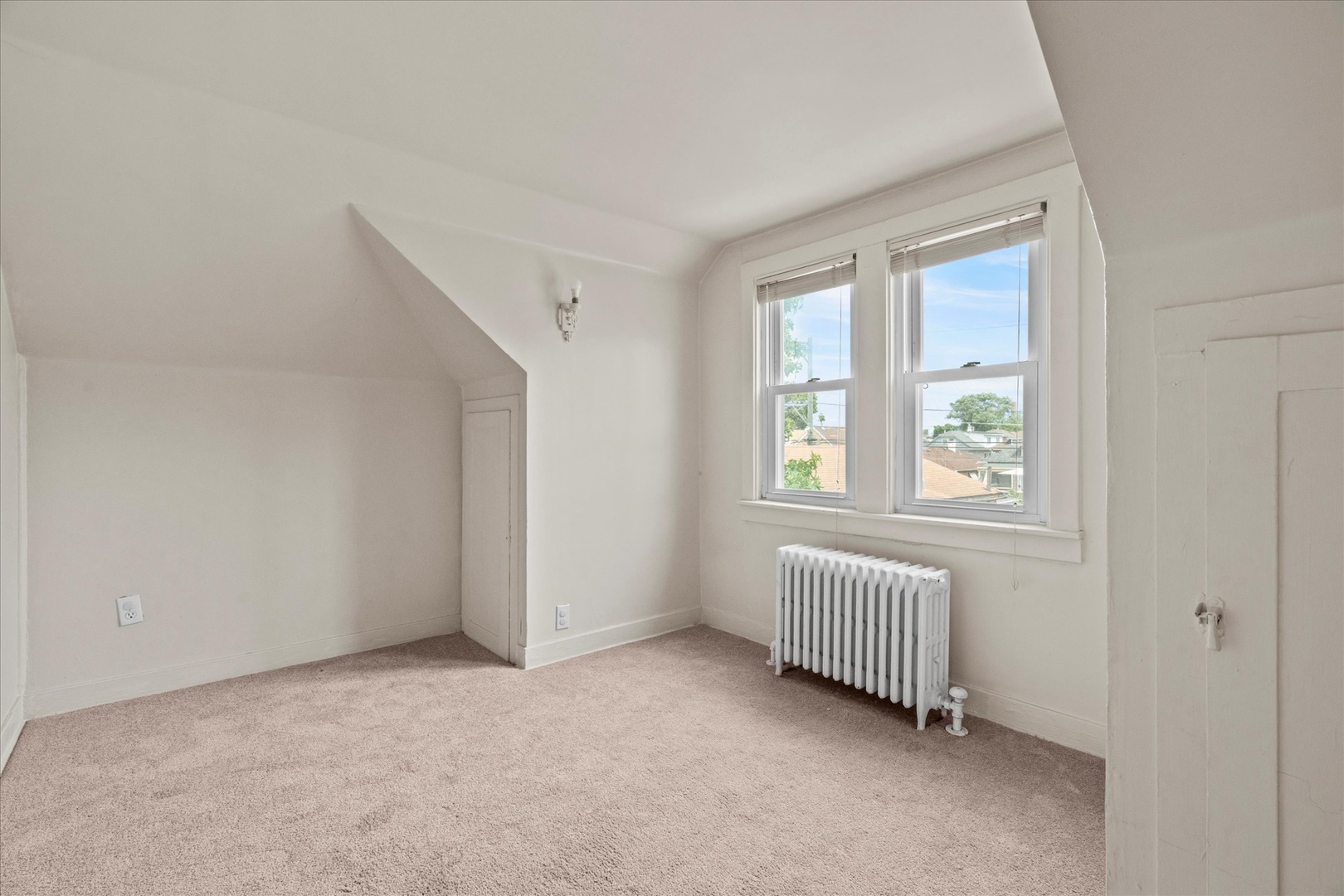 2605 N Oak Park Avenue