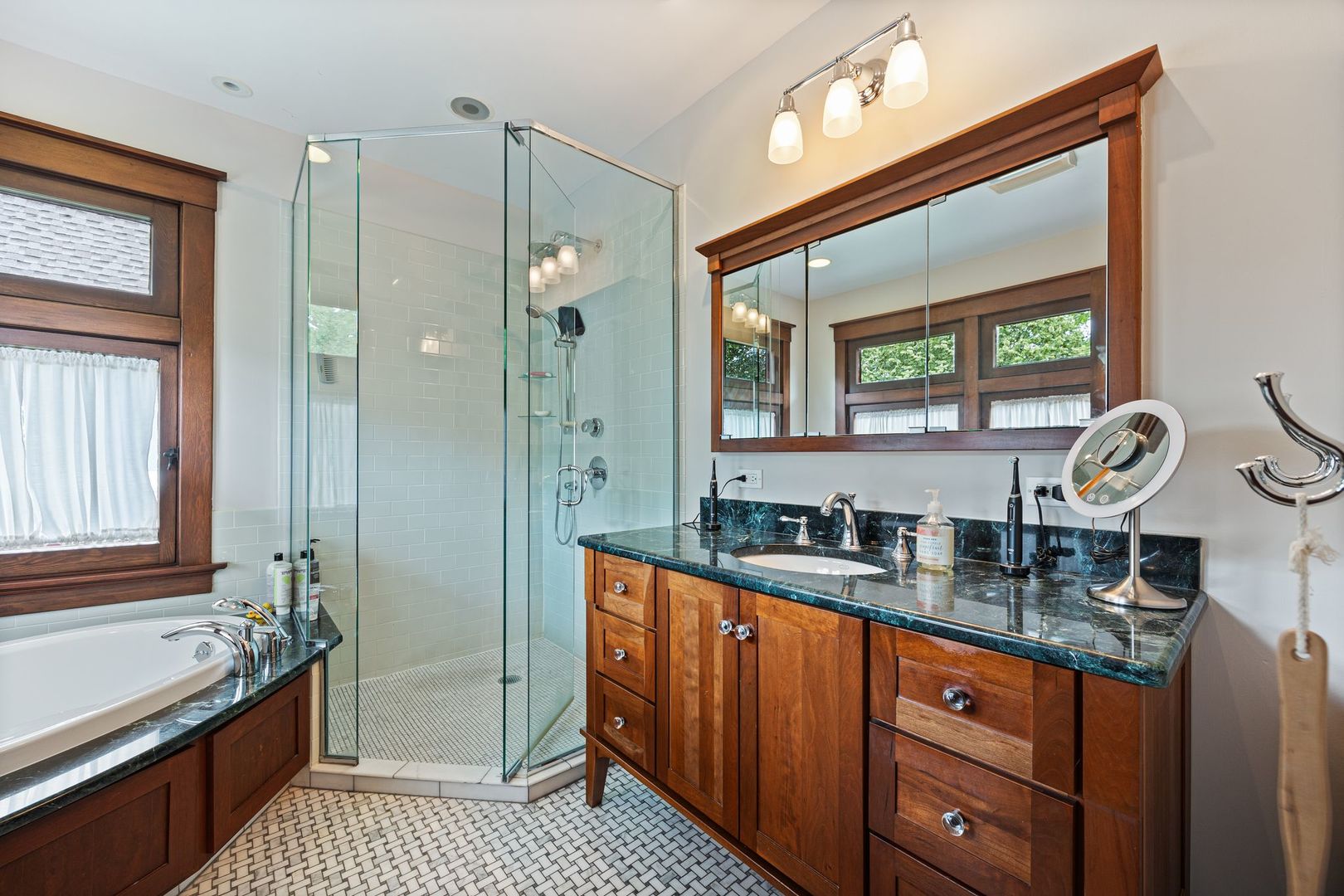 410 N Elmwood Avenue