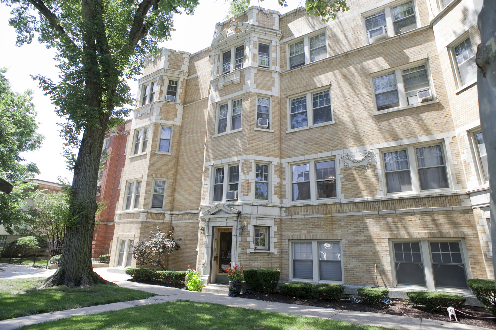 405 S Harvey Avenue Unit: 1B