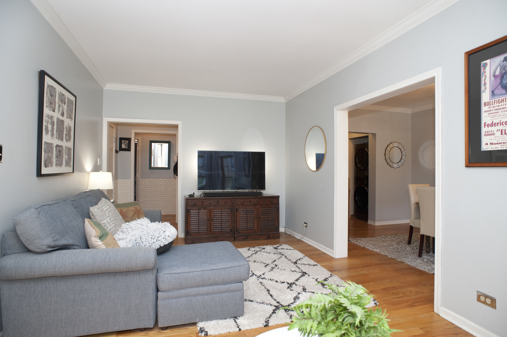 405 S Harvey Avenue Unit: 1B