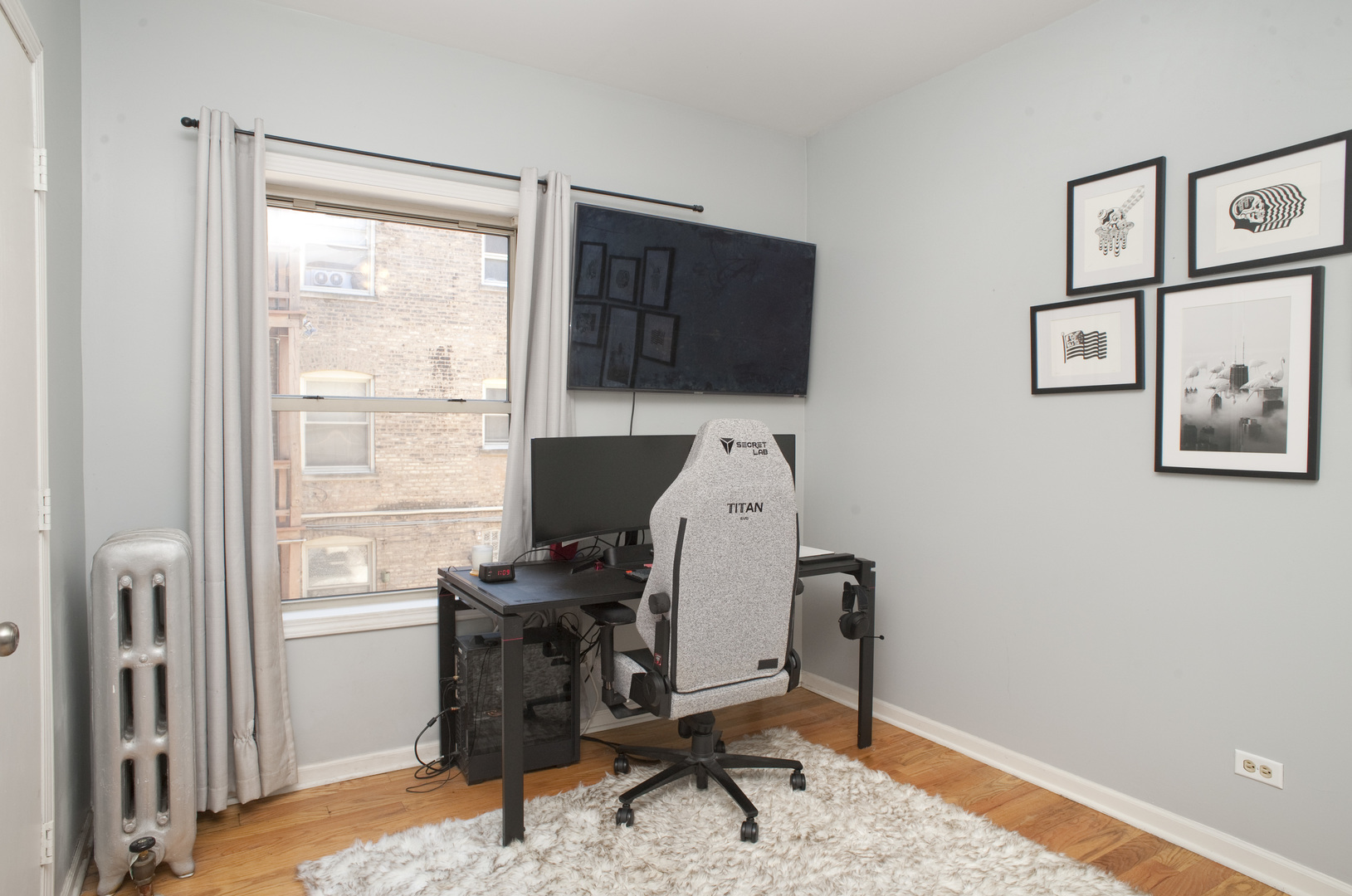 405 S Harvey Avenue Unit: 1B