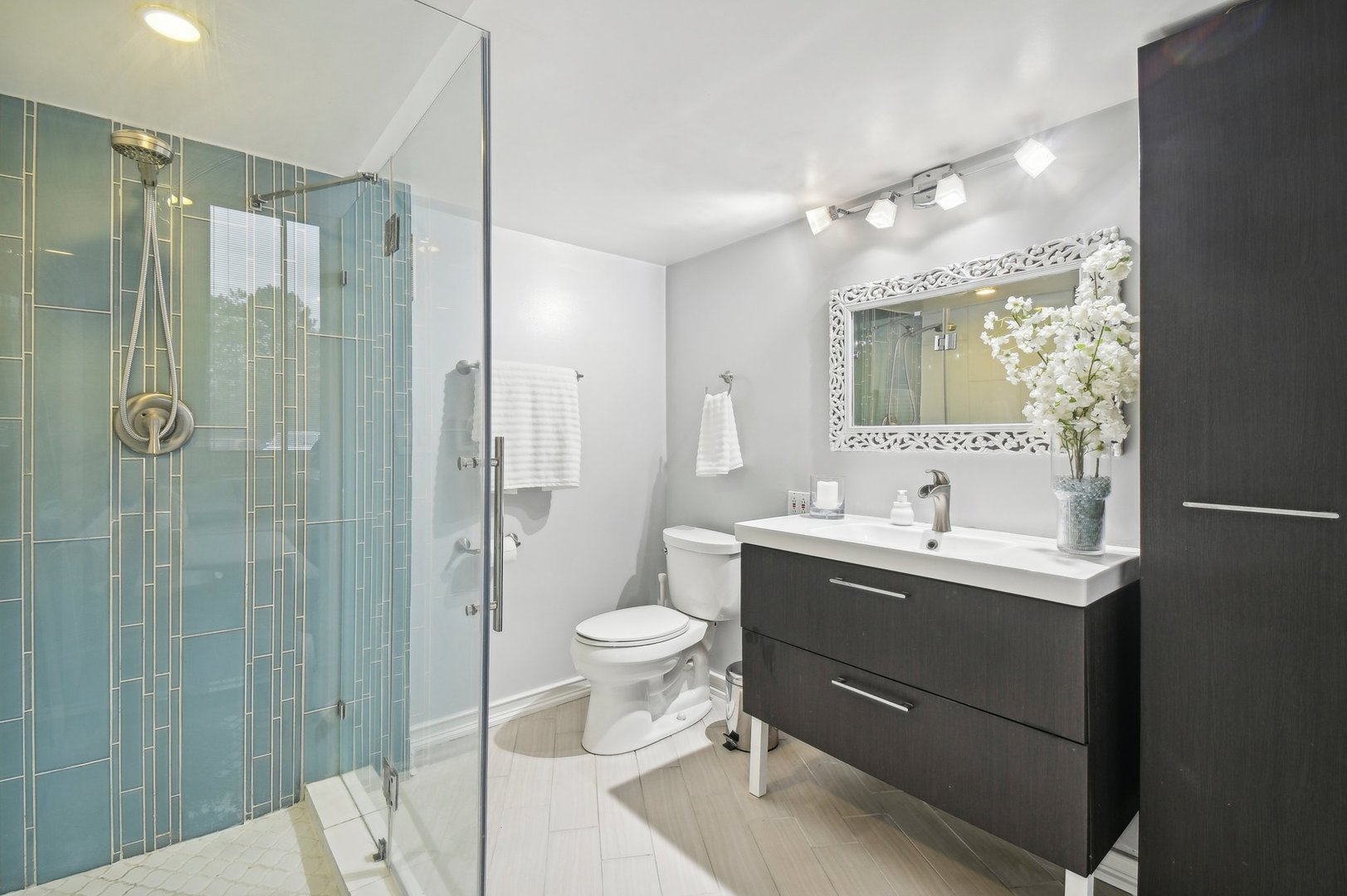 20 N Tower Road Unit: 1E
