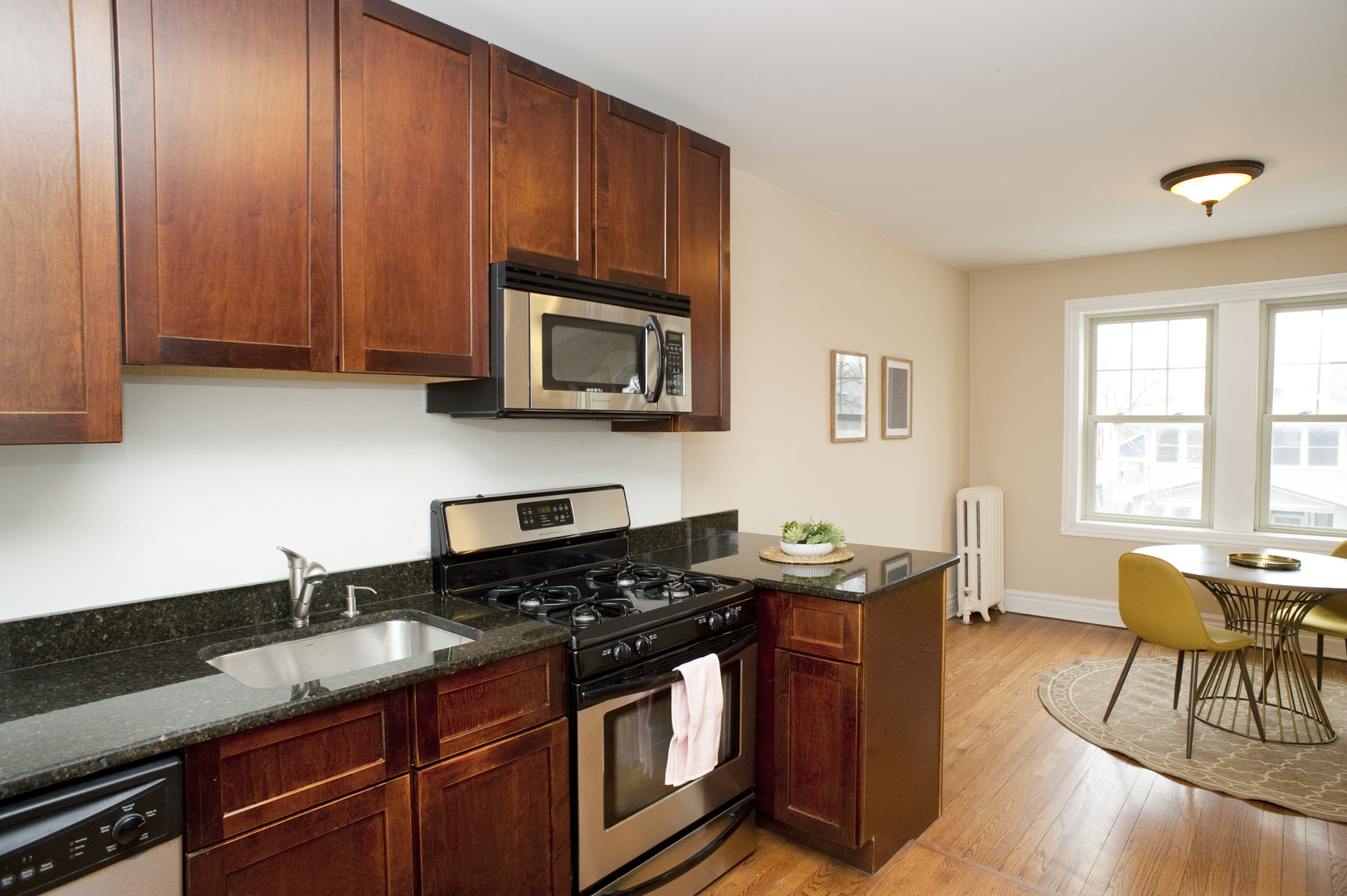 844 S Scoville Avenue Unit: 2