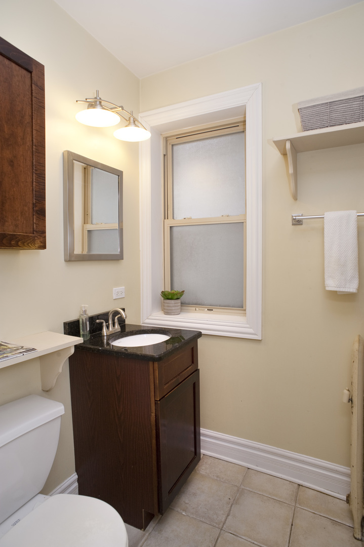 844 S Scoville Avenue Unit: 2