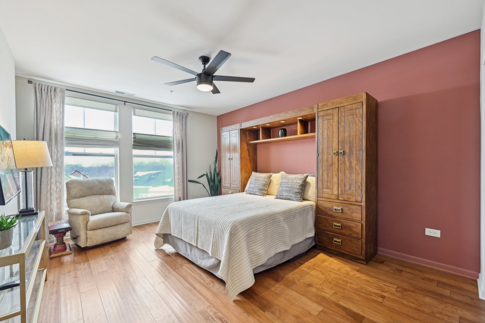 7757 Van Buren Street Unit: 514