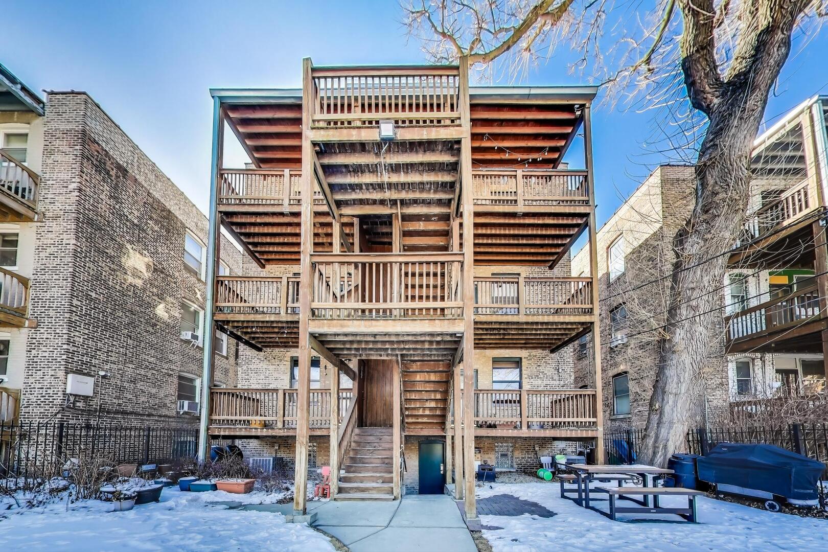 5323 S Woodlawn Avenue Unit: 3S