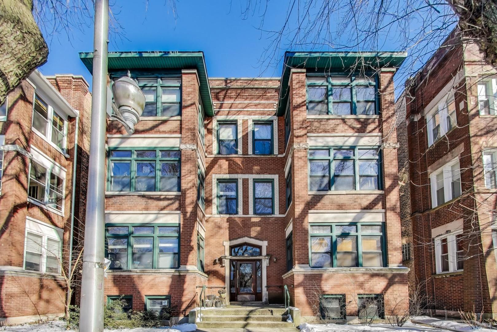 5323 S Woodlawn Avenue Unit: 3S