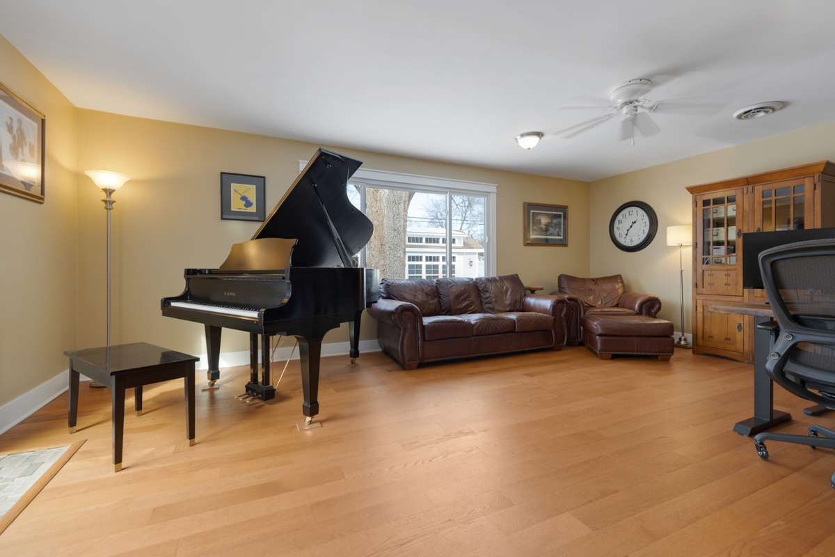 421 Countryside Drive