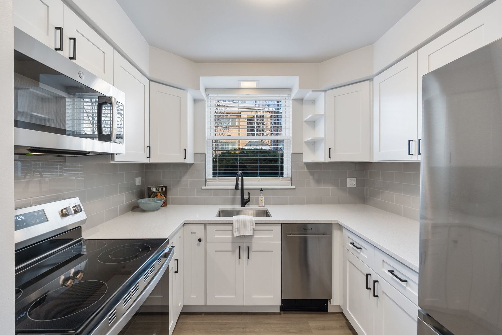 415 Wesley Avenue Unit: 1